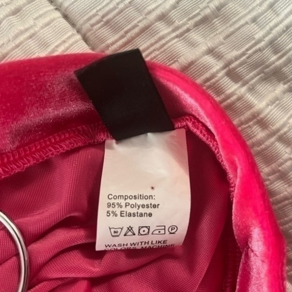 SHEIN | Barbiecore Y2K pink  velvet tube top and mini skirt set - size Large​​​​ - Picture 6 of 8